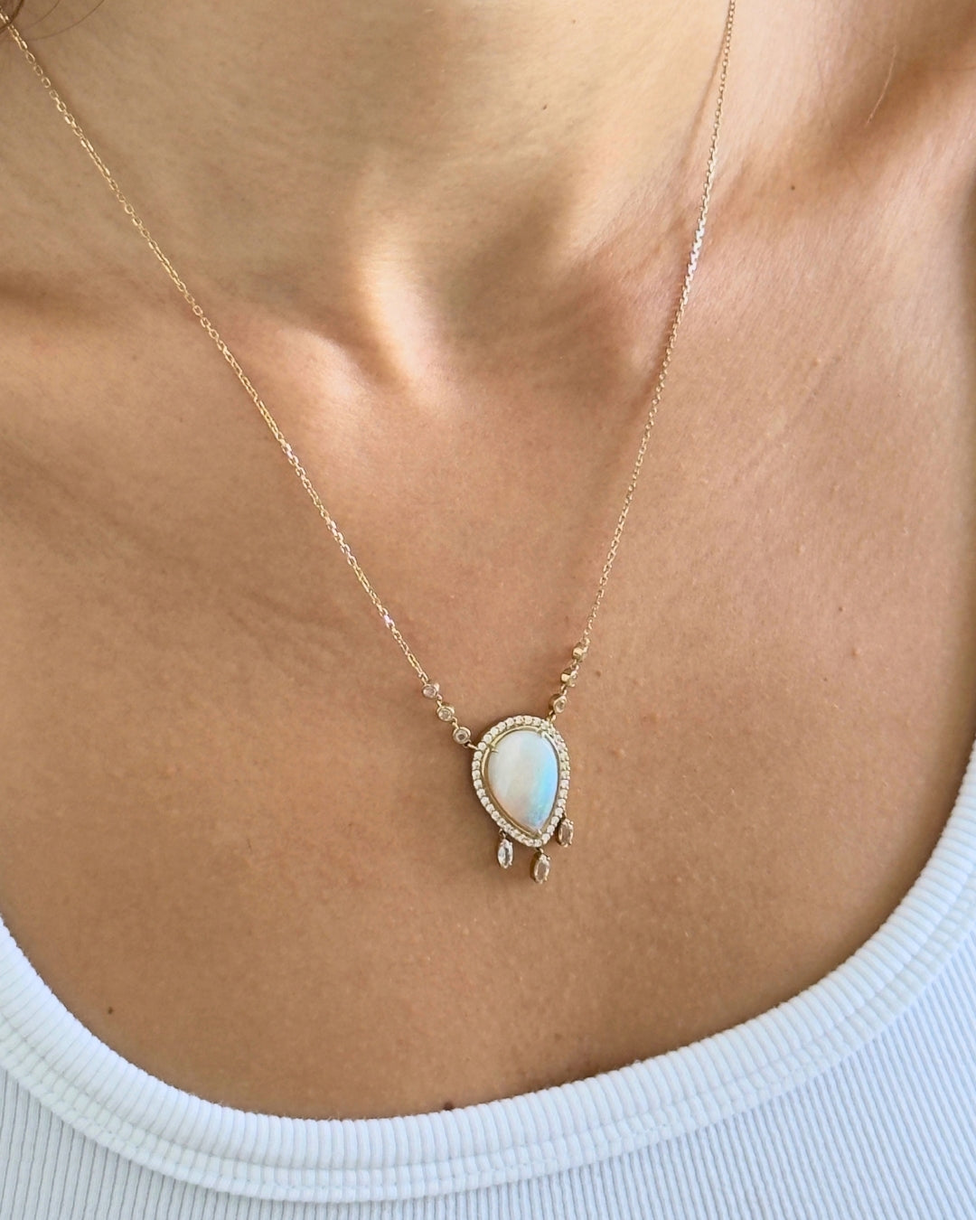 Aurora Opal Necklace in 9K Gold - Antonia Y. Jewelry