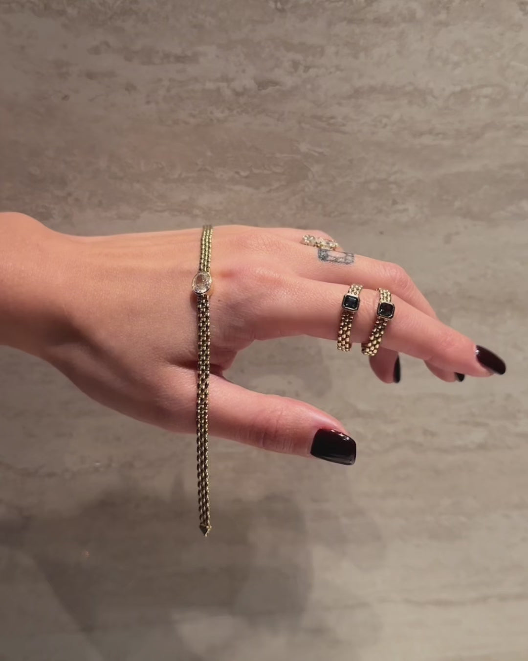 Lumi Ring II with Spinel in 14K Gold